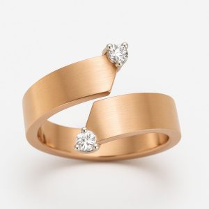 FANCY DIAMOND RING